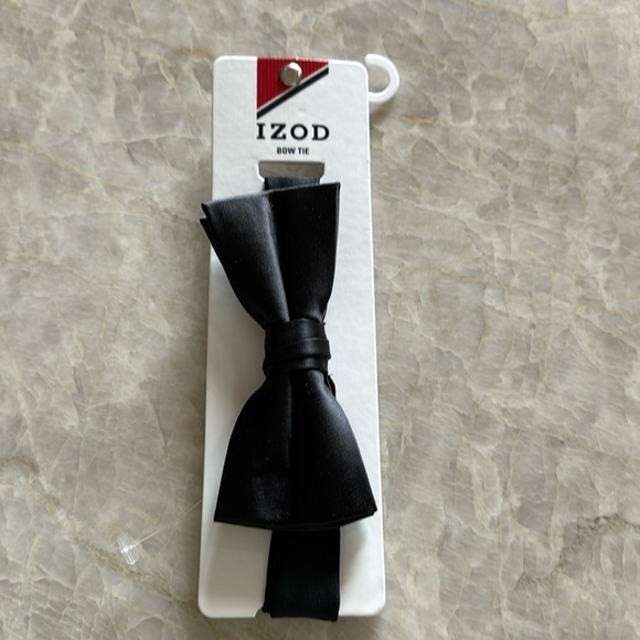 New‎ Boys Bow Tie Izod Black Howe Solid One Size - Picture 1 of 5